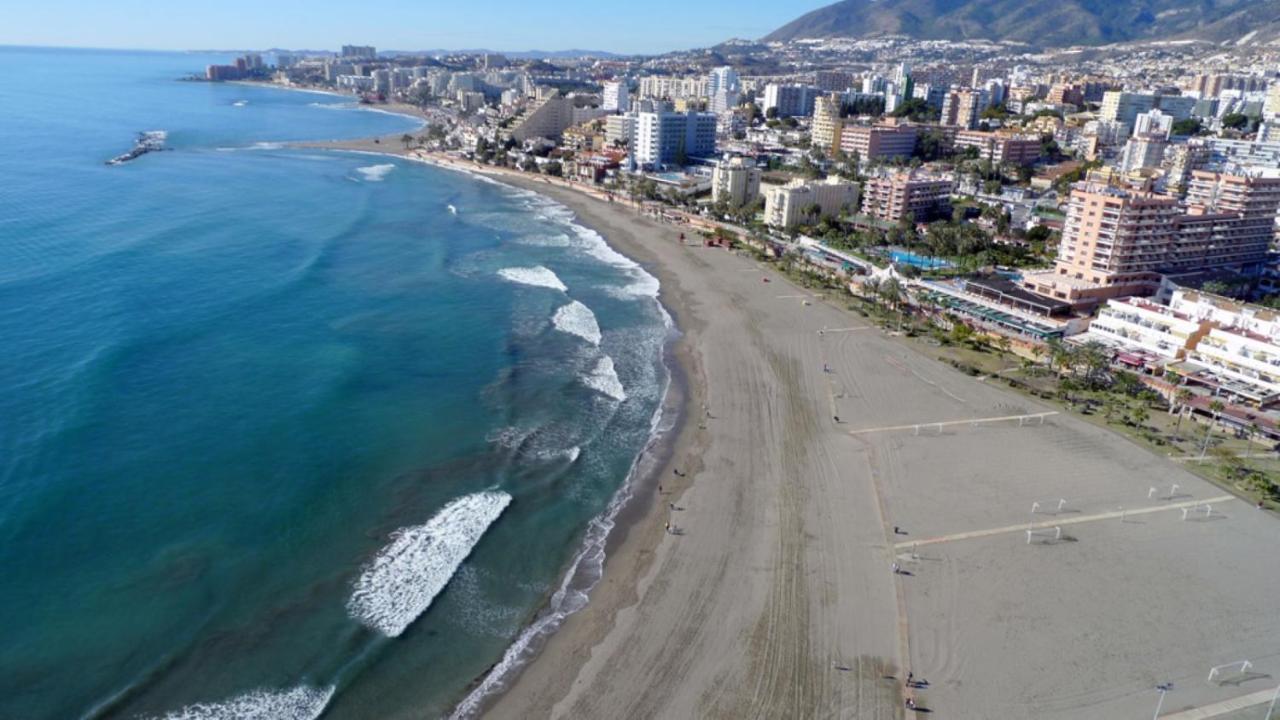 Precioso Estudio Frente Al Mar Con Piscina Benalmadena Exterior photo