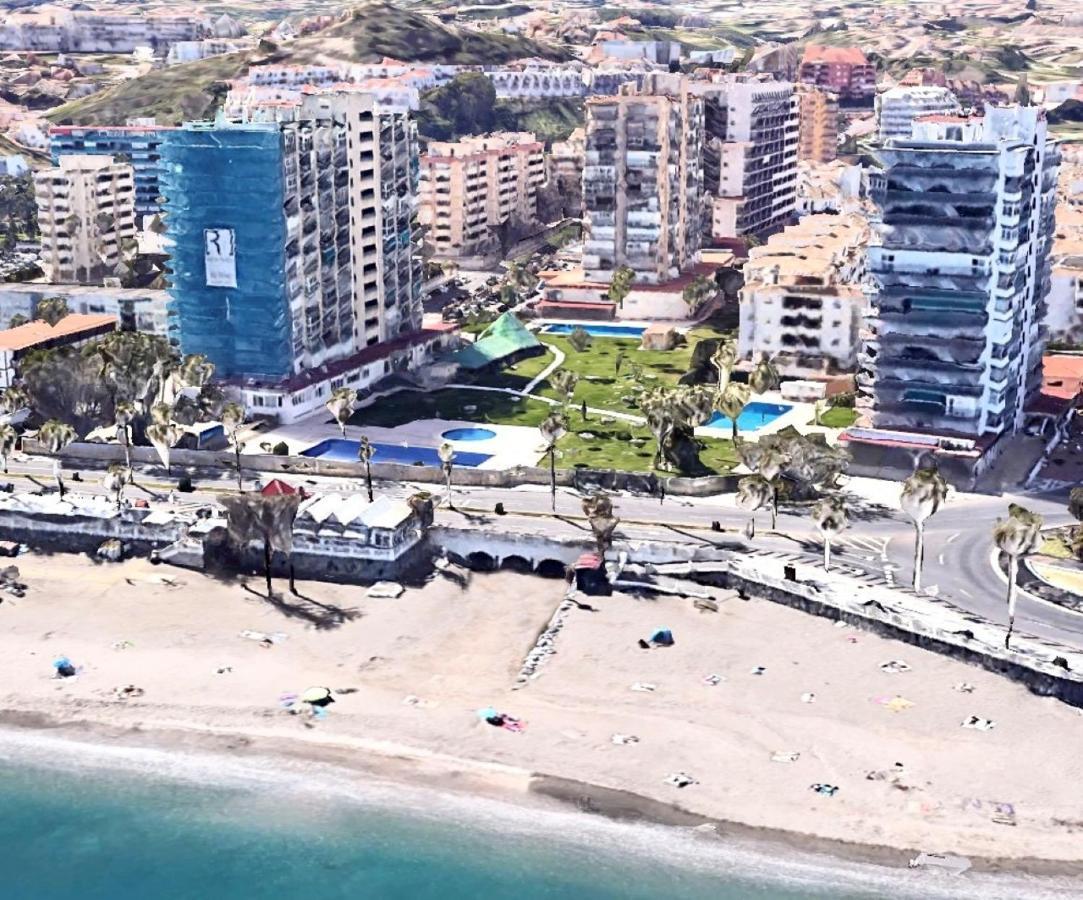 Precioso Estudio Frente Al Mar Con Piscina Benalmadena Exterior photo